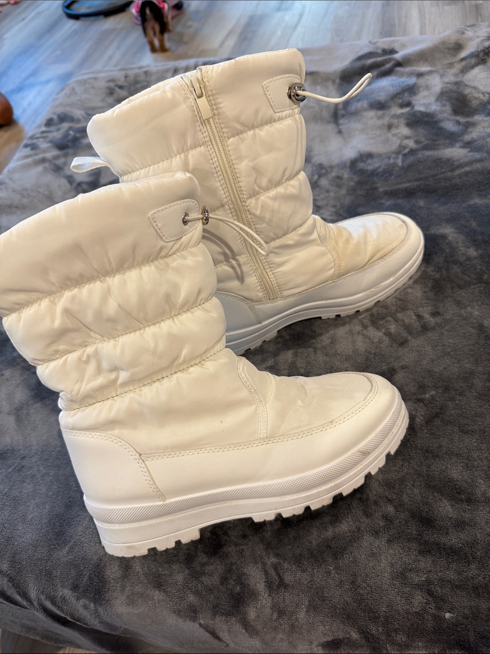 White Puffer Winter Boots